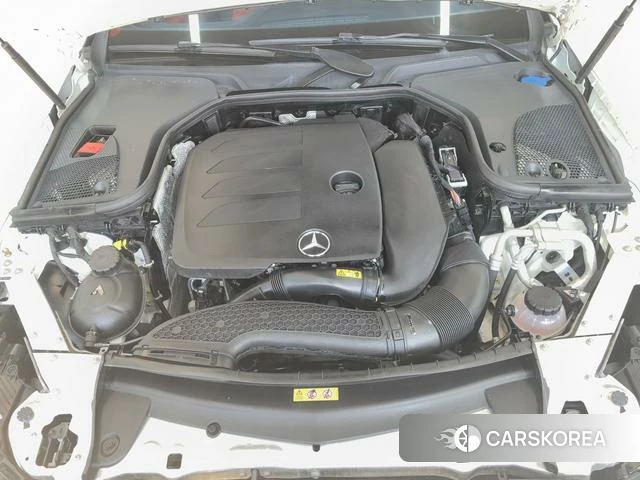 Mercedes-Benz E-Class 2021 Белый из Китая, фото 6