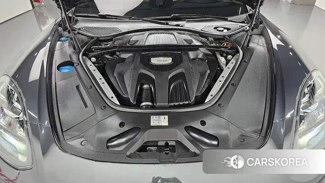 Porsche Panamera (971) id 3275415 из Кореи 16