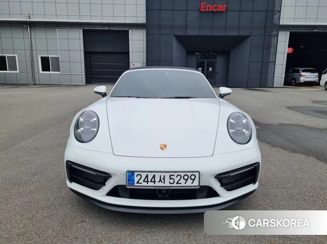 Porsche 911(992) id 5002186 из Кореи 16