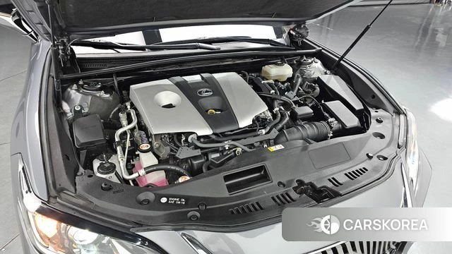Lexus ES300h 7th generation id 4977973 из Кореи 26