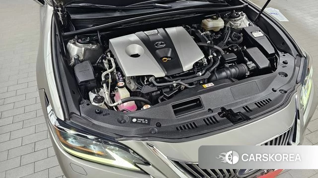 Lexus ES300h 7th generation id 5041901 из Кореи 16