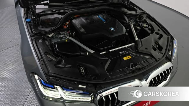 BMW 5 Series (G30) id 4942231 из Кореи 29