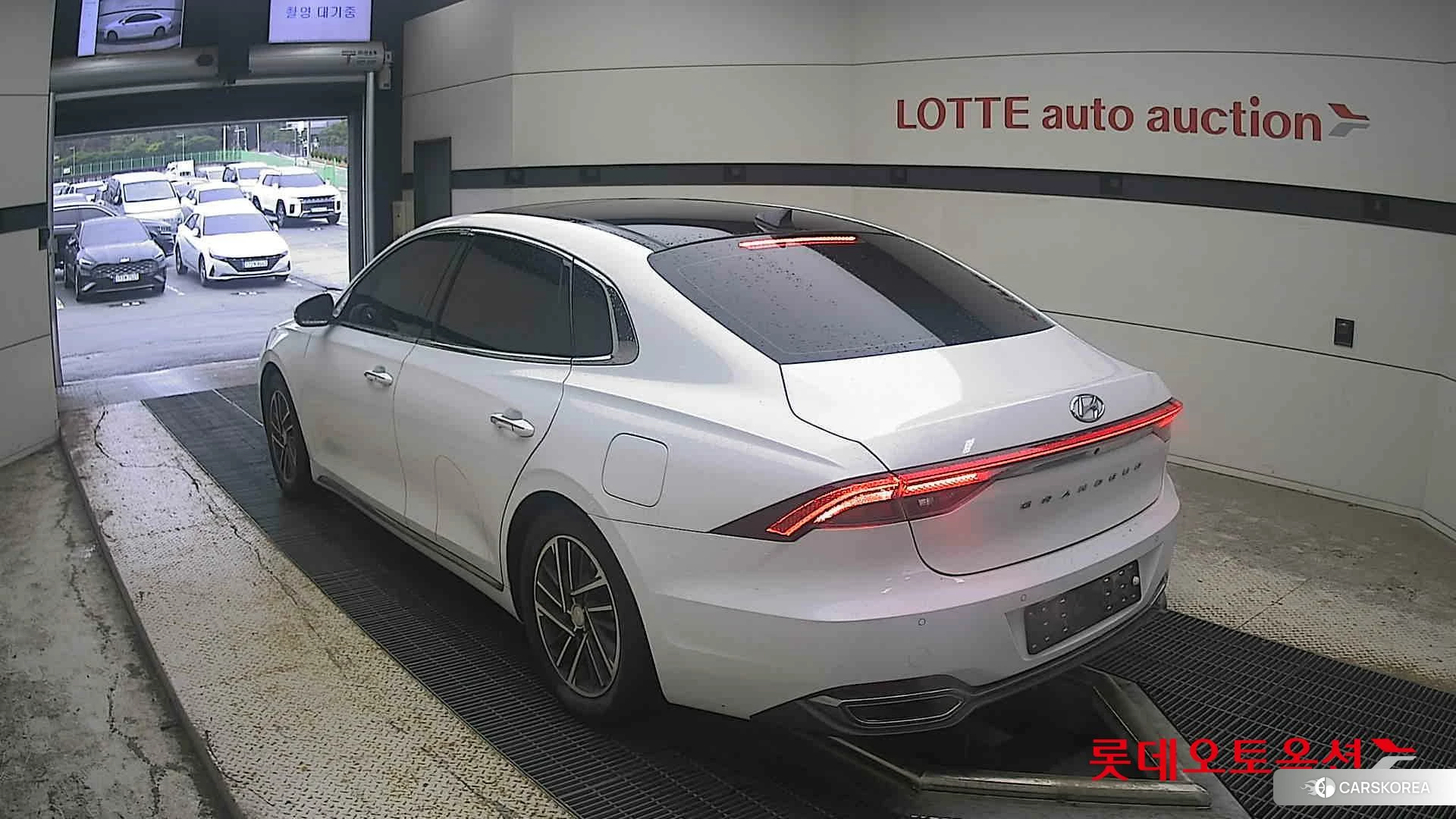 Hyundai Grandeur id 4984692 из Кореи 33