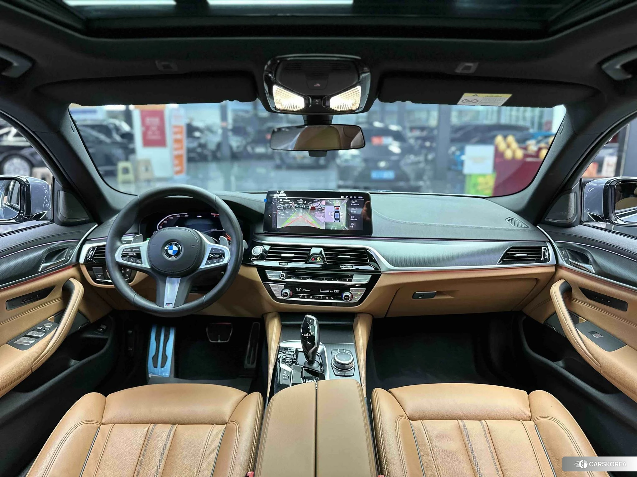 BMW 5 series 2021 Серебристо-серый из Китая, фото 6