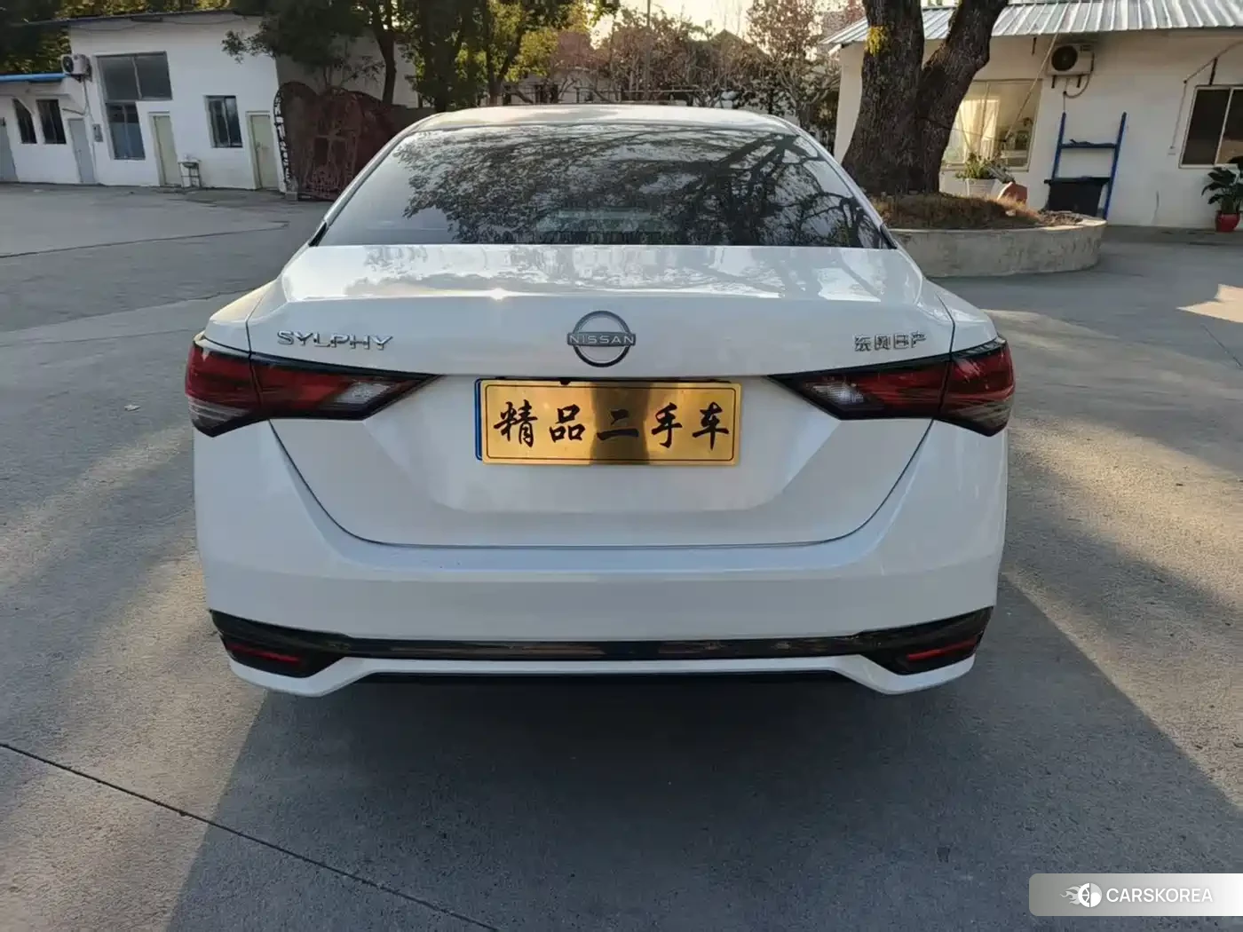 Nissan Sylphy 2024 Белый из Китая, фото 6