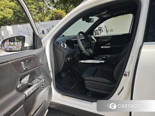 Mercedes-Benz GLB 2023 Белый из Китая, фото 6