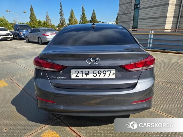 Hyundai Avante AD id 5000809 из Кореи 16