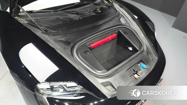Porsche Taycan id 4985811 из Кореи 32