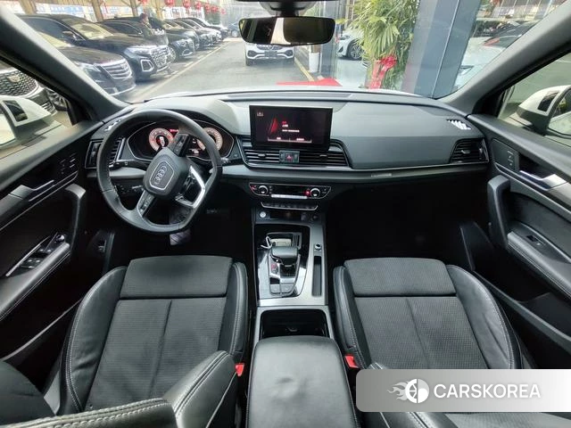 Audi Q5L 2021 Белый из Китая, фото 6