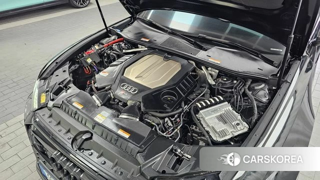 Audi RS6 (C8) id 4743810 из Кореи 29
