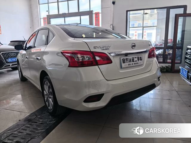Nissan Sylphy 2023 Белый из Китая, фото 6