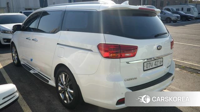 Kia The New Carnival id 5000765 из Кореи 16