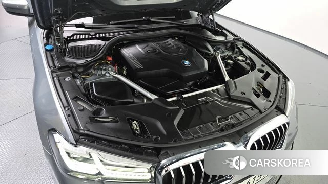 BMW 5 Series (G30) id 4942312 из Кореи 31