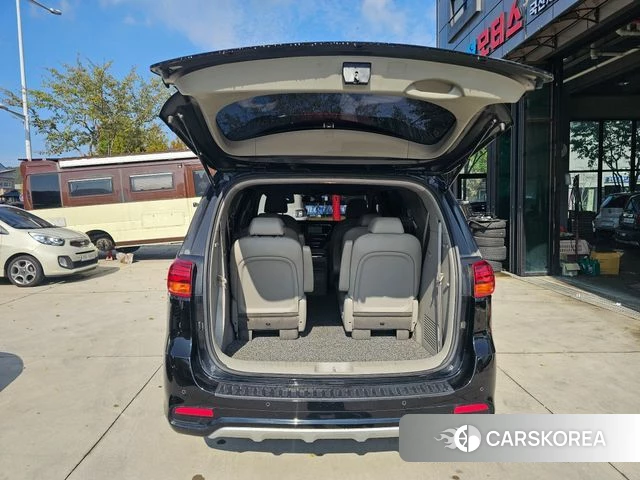 Kia The New Carnival id 4983038 из Кореи 17