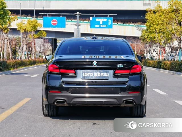 BMW 5 series 2022 Черный из Китая, фото 6