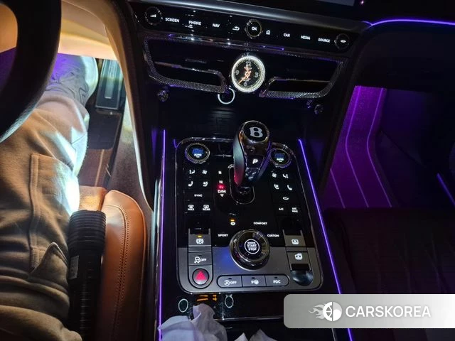 Bentley Flying Spur 3rd Generation 2022 Черный из Кореи, фото 6