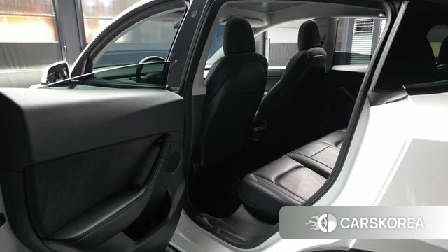 Tesla Model Y 2021 Белый из Кореи, фото 6