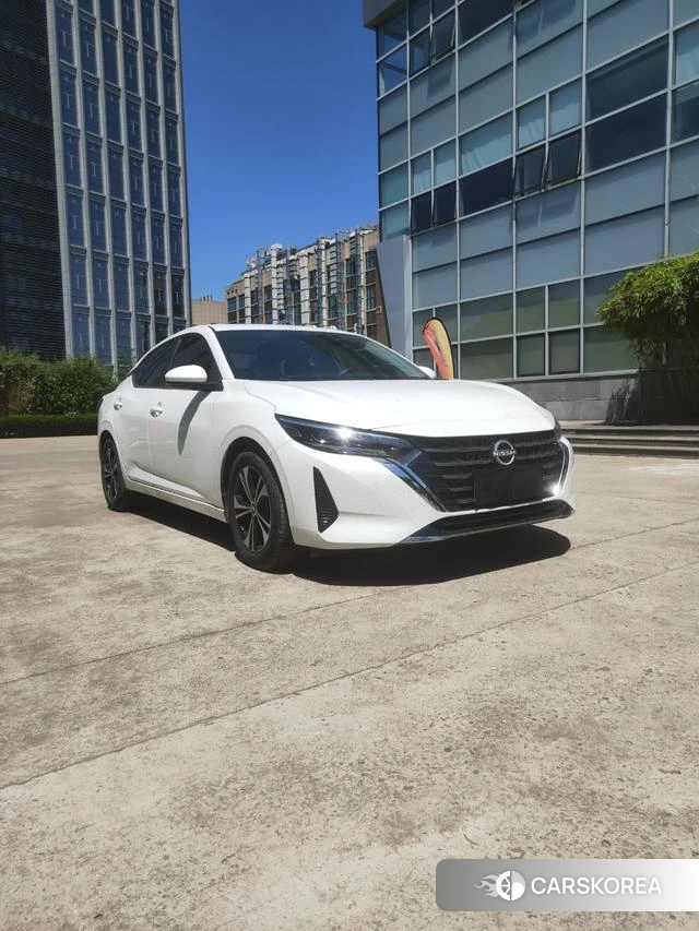 Nissan Sylphy 2024 Белый из Китая, фото 6