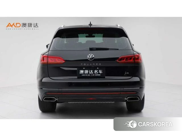 Volkswagen Touareg 2025 Черный из Китая, фото 6