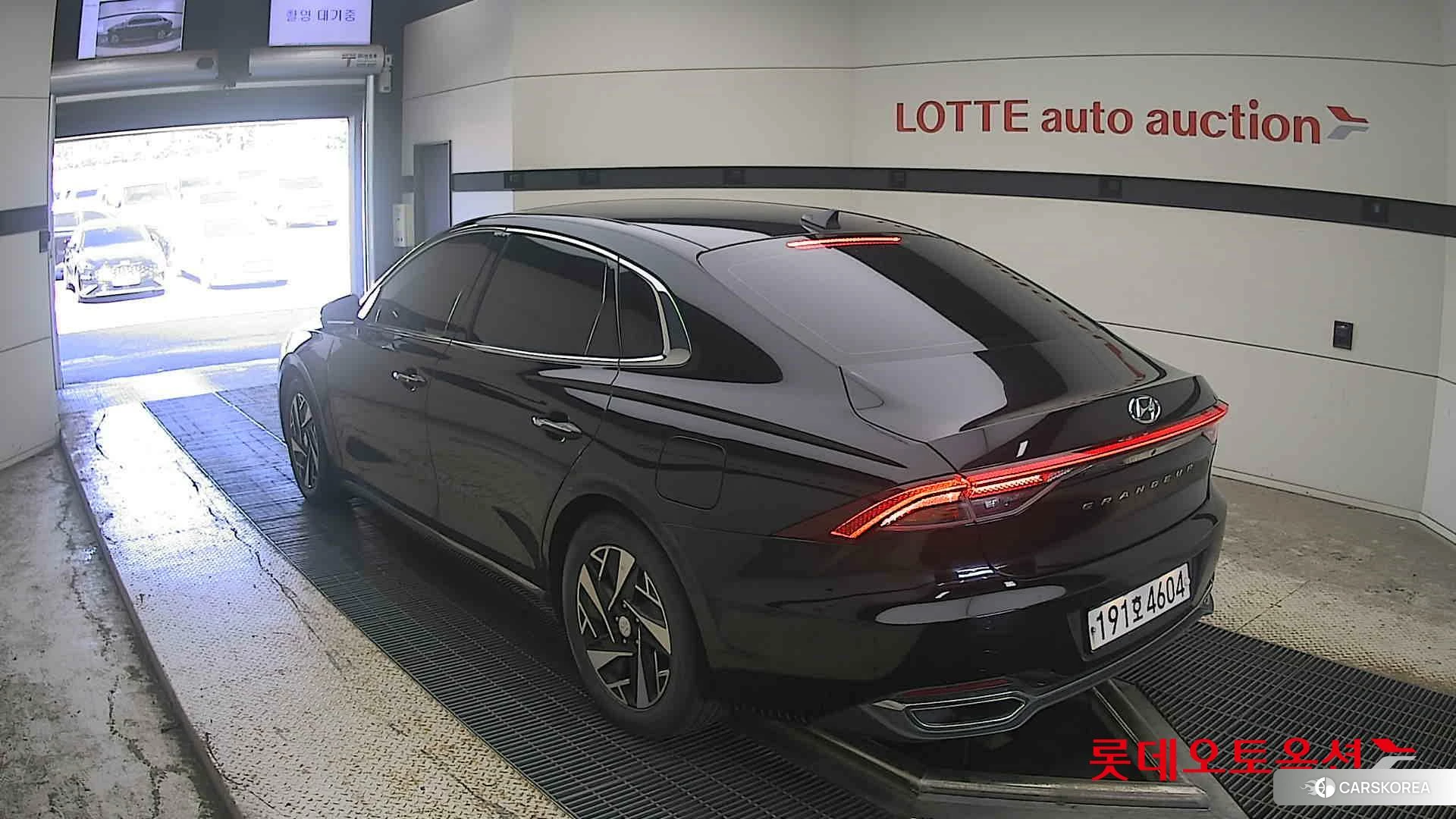 Hyundai Grandeur Hybrid id 4990027 из Кореи 33