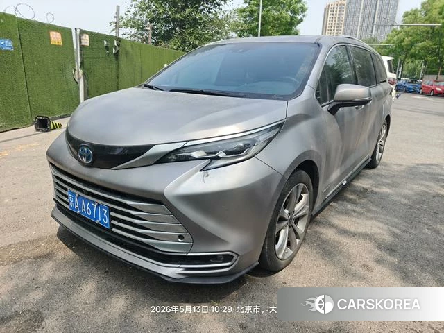 Toyota Sienna 2023 Темно-серый из Китая, фото 6