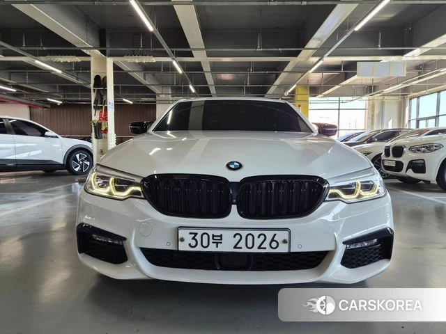 BMW 5 Series (G30) id 4944413 из Кореи 16