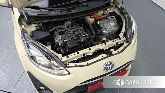 Toyota Prius C id 4988419 из Кореи 32