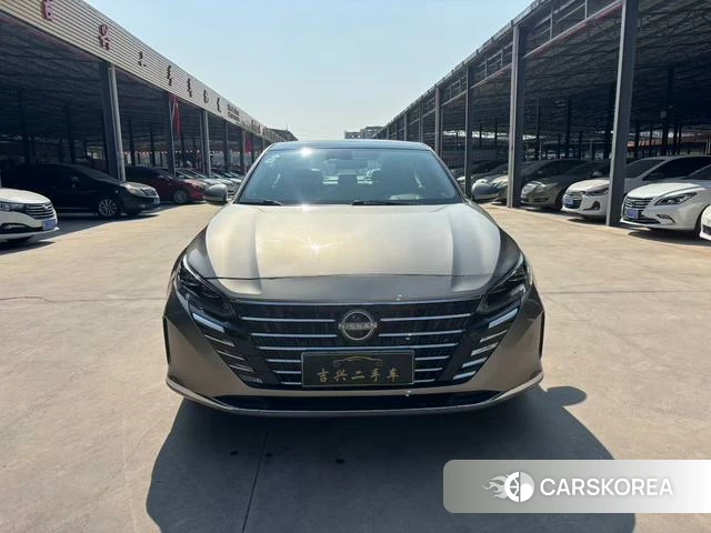 Nissan Altima 2023 Шампань из Китая, фото 6