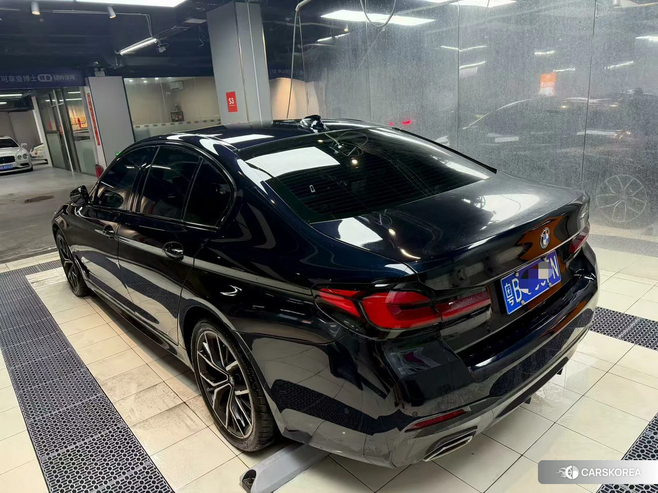 BMW 5 series 2021 Черный из Китая, фото 6