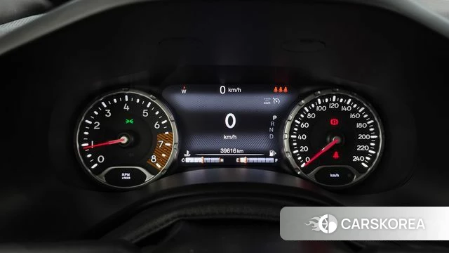 Jeep Renegade id 4975909 из Кореи 30