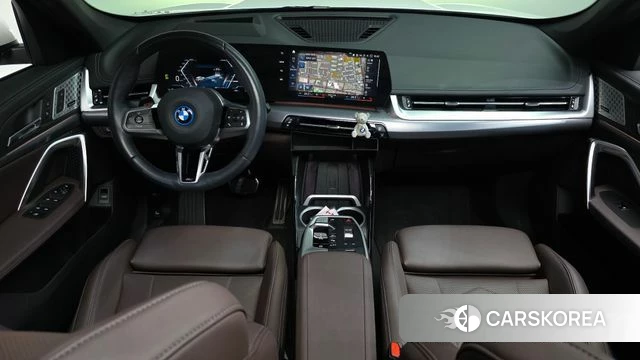 BMW iX1 (U11) id 5052296 из Кореи 35