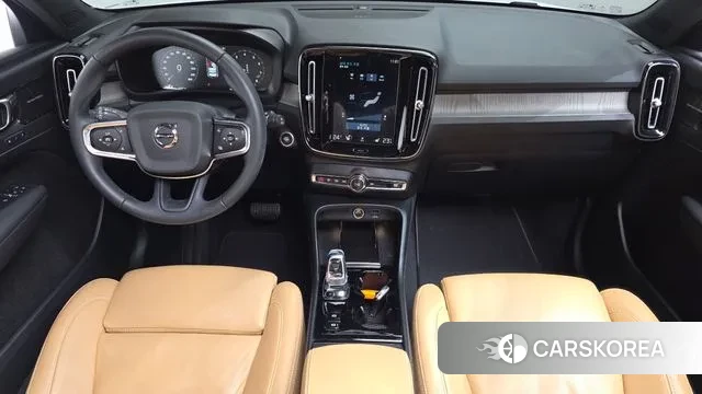 Volvo XC40 id 3493888 из Кореи 17