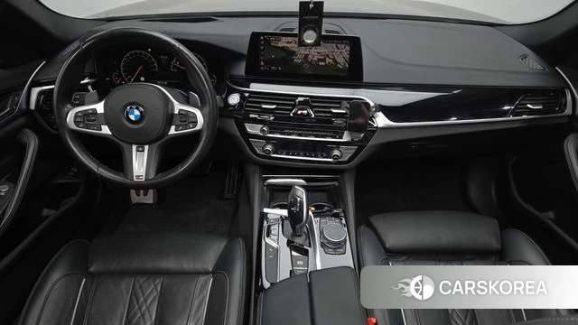 BMW 5 Series (G30) id 3955362 из Кореи 17