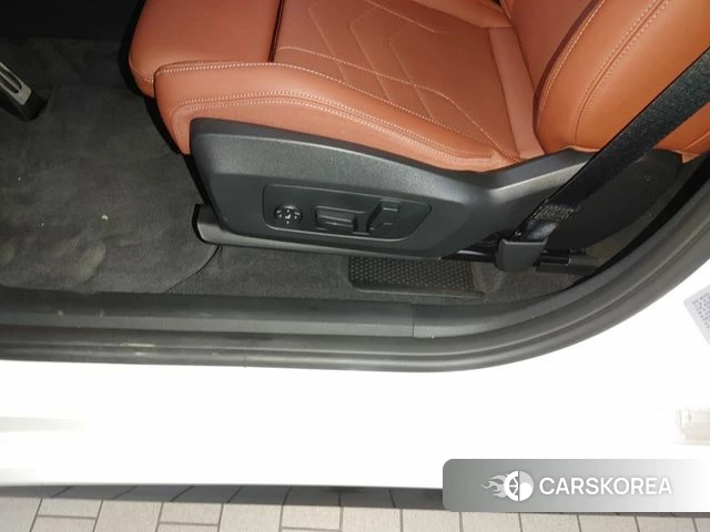 BMW X1 (U11) id 5025866 из Кореи 7