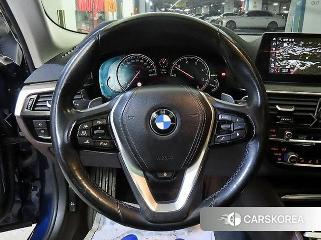 BMW 5 Series (G30) id 4998627 из Кореи 16