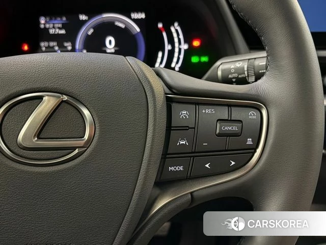 Lexus UX300h id 5025952 из Кореи 15