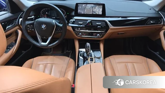 BMW 5 Series (G30) id 3557331 из Кореи 17
