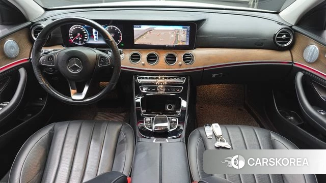 Mercedes-Benz E-Class W213 id 4988545 из Кореи 32