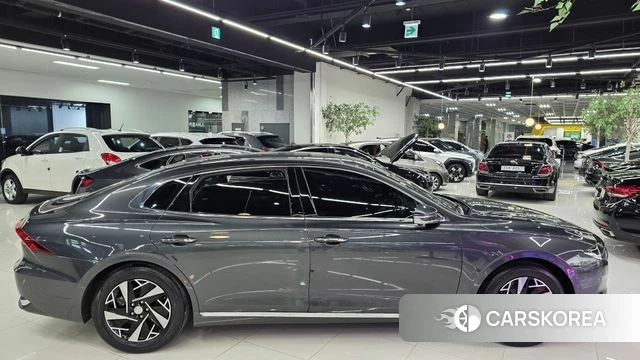Hyundai The New Grandeur IG Hybrid id 4977436 из Кореи 17
