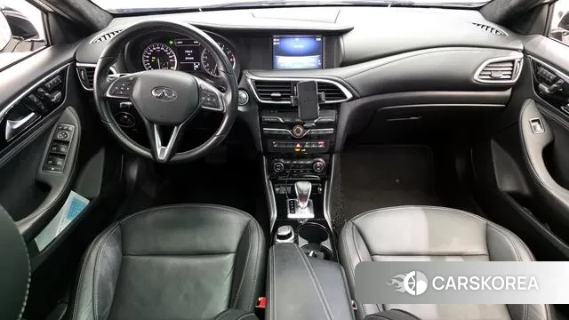 Infiniti Q30 id 3778956 из Кореи 17