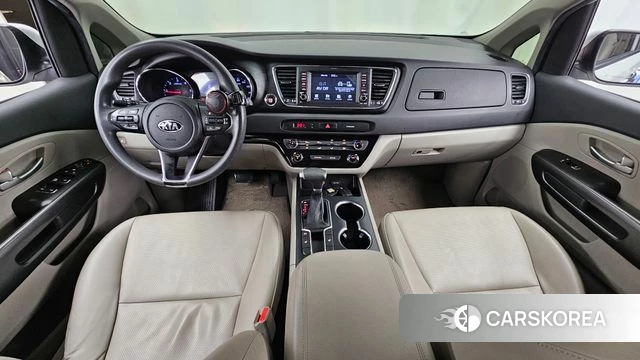 Kia The New Carnival id 4987818 из Кореи 17