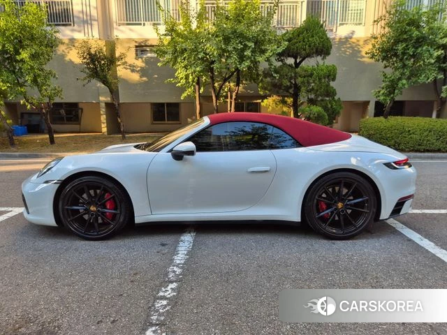 Porsche 911(992) id 4785025 из Кореи 17