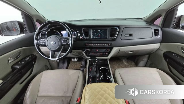 Kia The New Carnival id 5054680 из Кореи 17