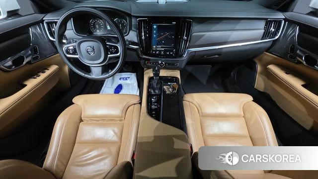Volvo V90 Cross-Country id 3911633 из Кореи 17