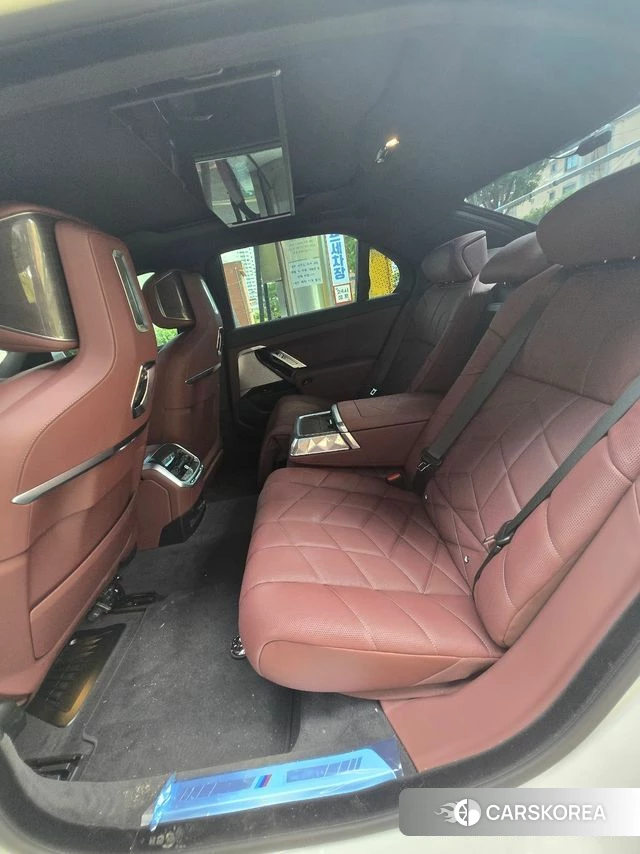 BMW i7 (G70) id 4920973 из Кореи 7