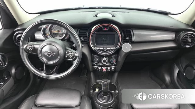 Mini Cooper D id 5013766 из Кореи 17