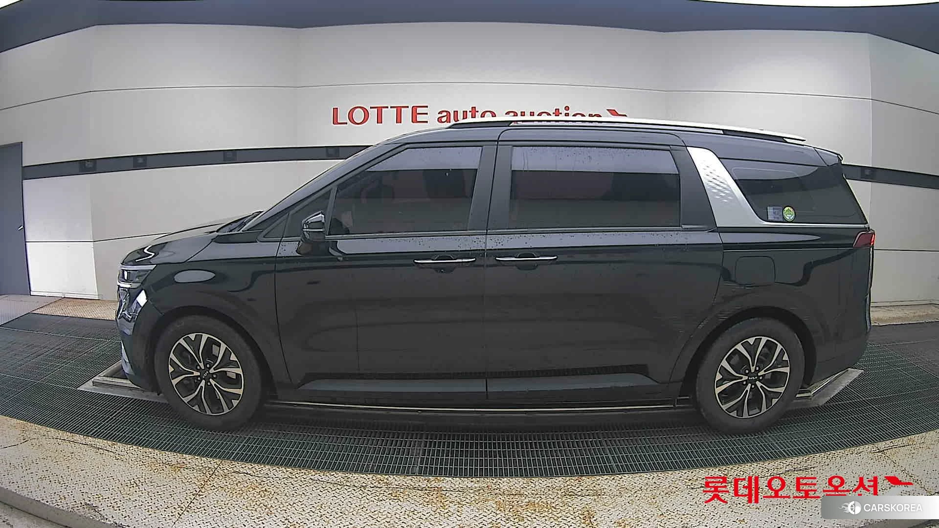 Kia Carnival id 4984636 из Кореи 34