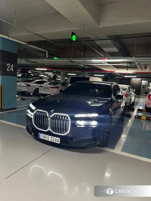 BMW 7 Series (G70) id 4984910 из Кореи 8