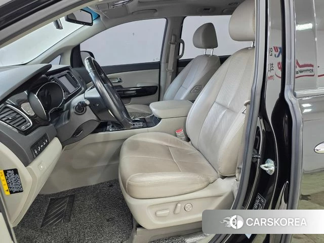 Kia The New Carnival id 5013912 из Кореи 17