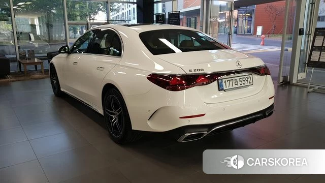 Mercedes-Benz E-Class W214 id 4934515 из Кореи 17
